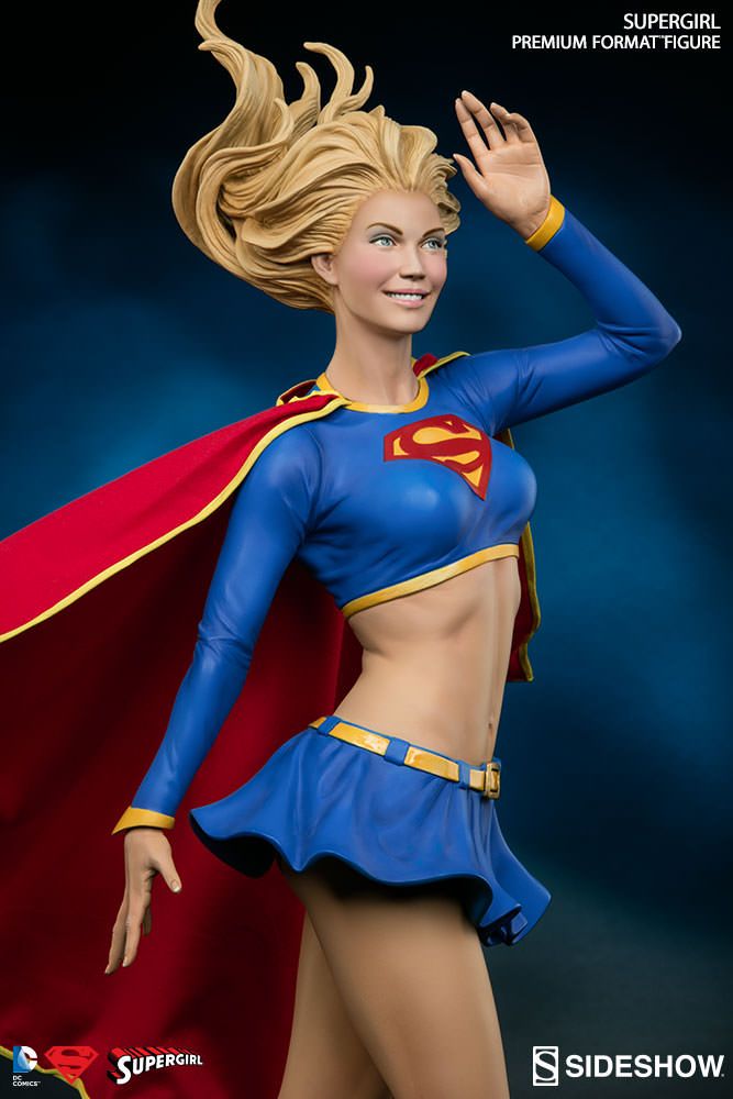 Superman - Supergirl Premium Format 1:4 Scale Statue - Ozzie Collectables