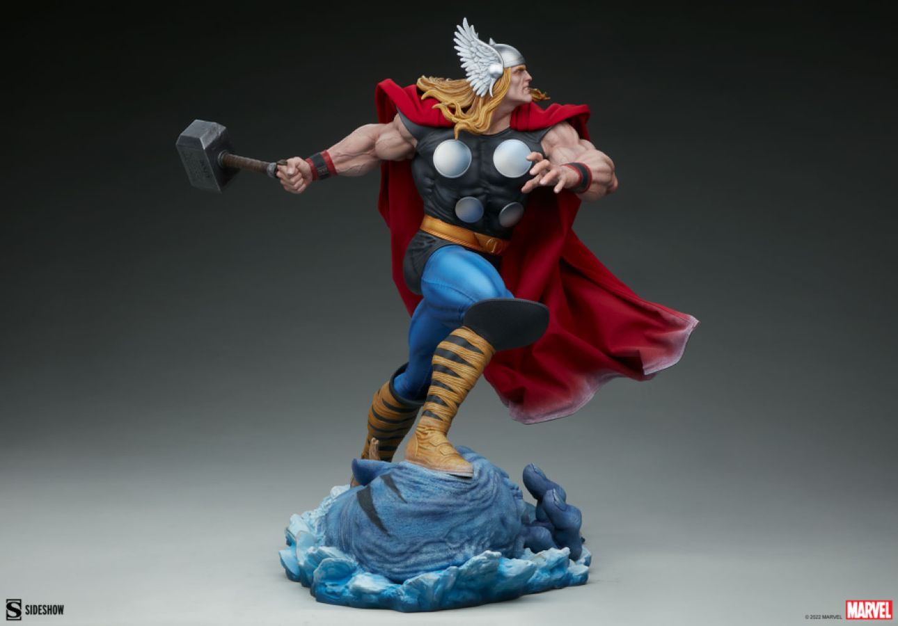 Marvel Comics - Thor Premium Format Statue