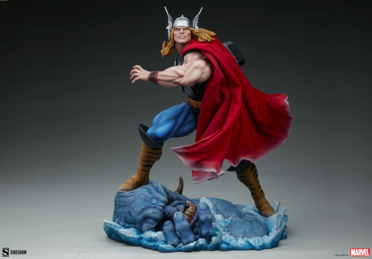 Marvel Comics - Thor Premium Format Statue