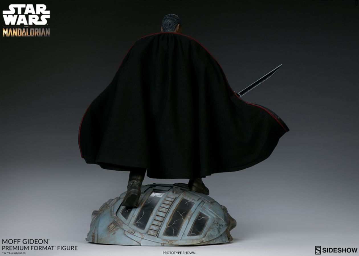 Star Wars: The Mandalorian - Moff Gideon Premium Format Statue