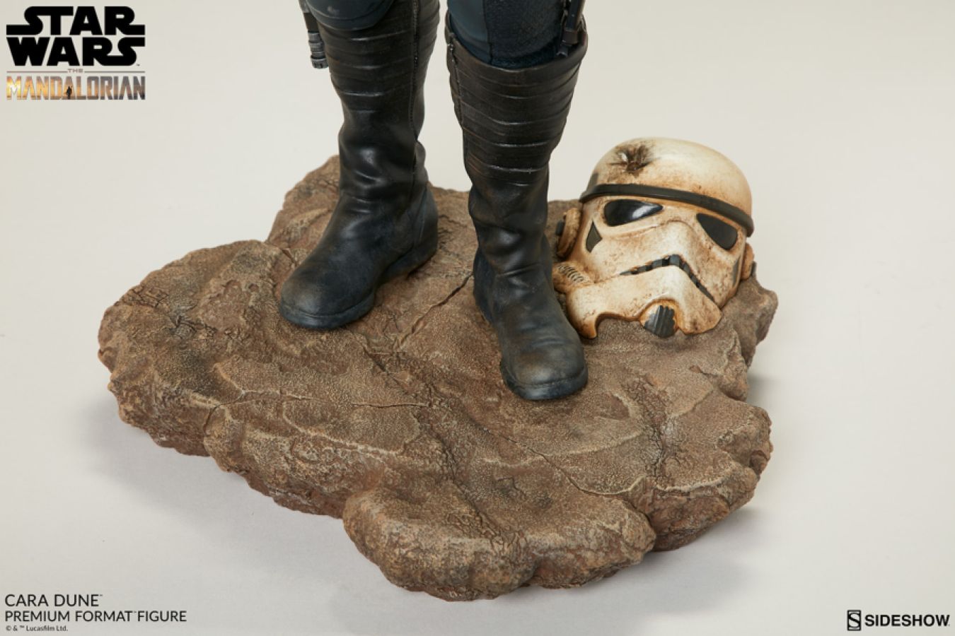 Star Wars: The Mandalorian - Cara Dune Premium Format Statue
