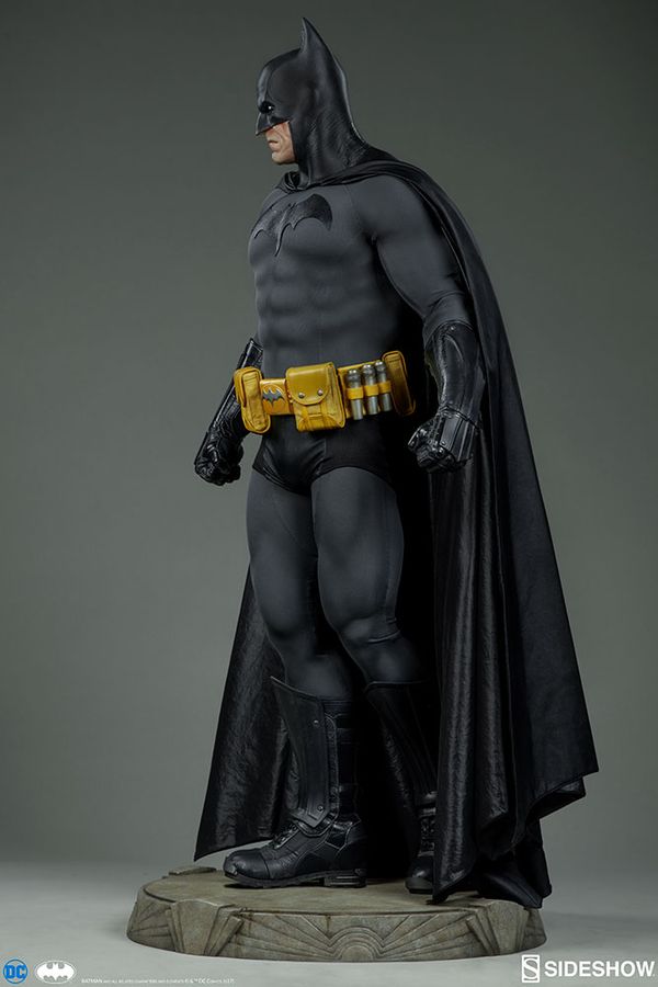 Batman - Batman Legendary Scale 1:2 Statue - Ozzie Collectables