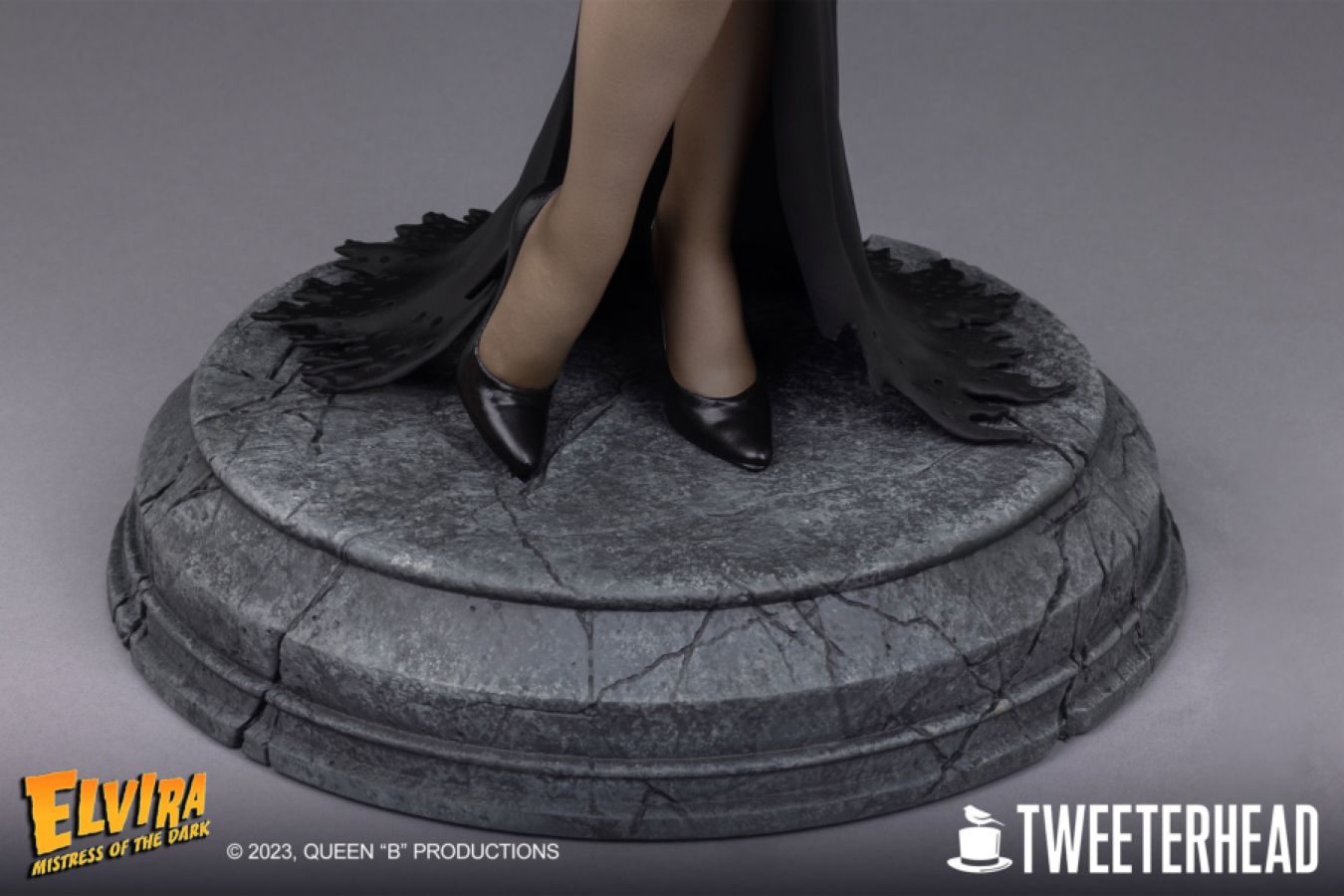 Elvira - Mistress of the Dark 1:4 Scale Maquette