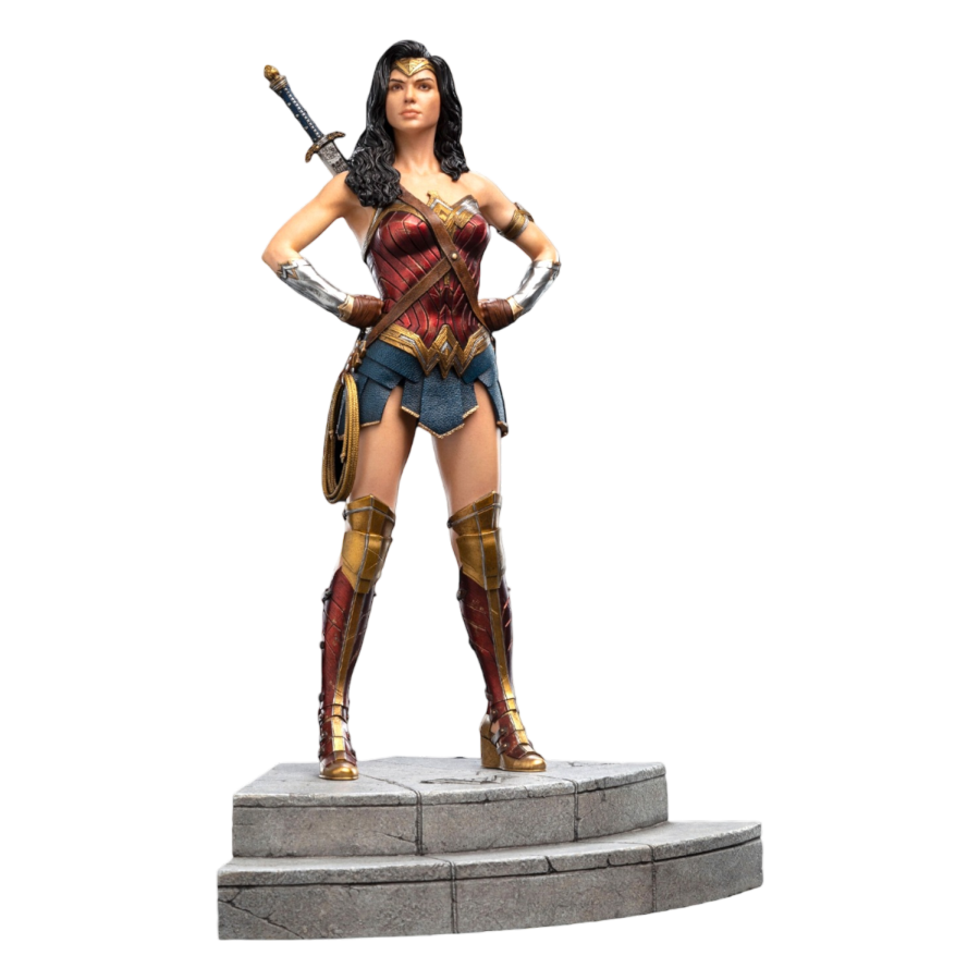 Justice League (2017) - Wonder Woman Statue