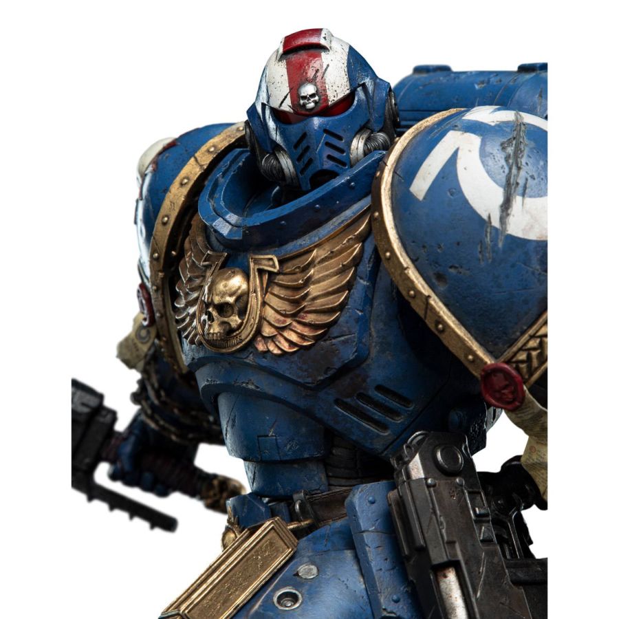 Warhammer 40,000 - Lieutenant Titus Battleline Edition 1:6 Statue