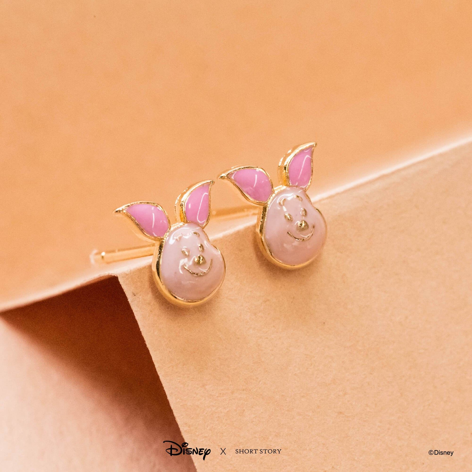 Disney Epoxy Earring Piglet