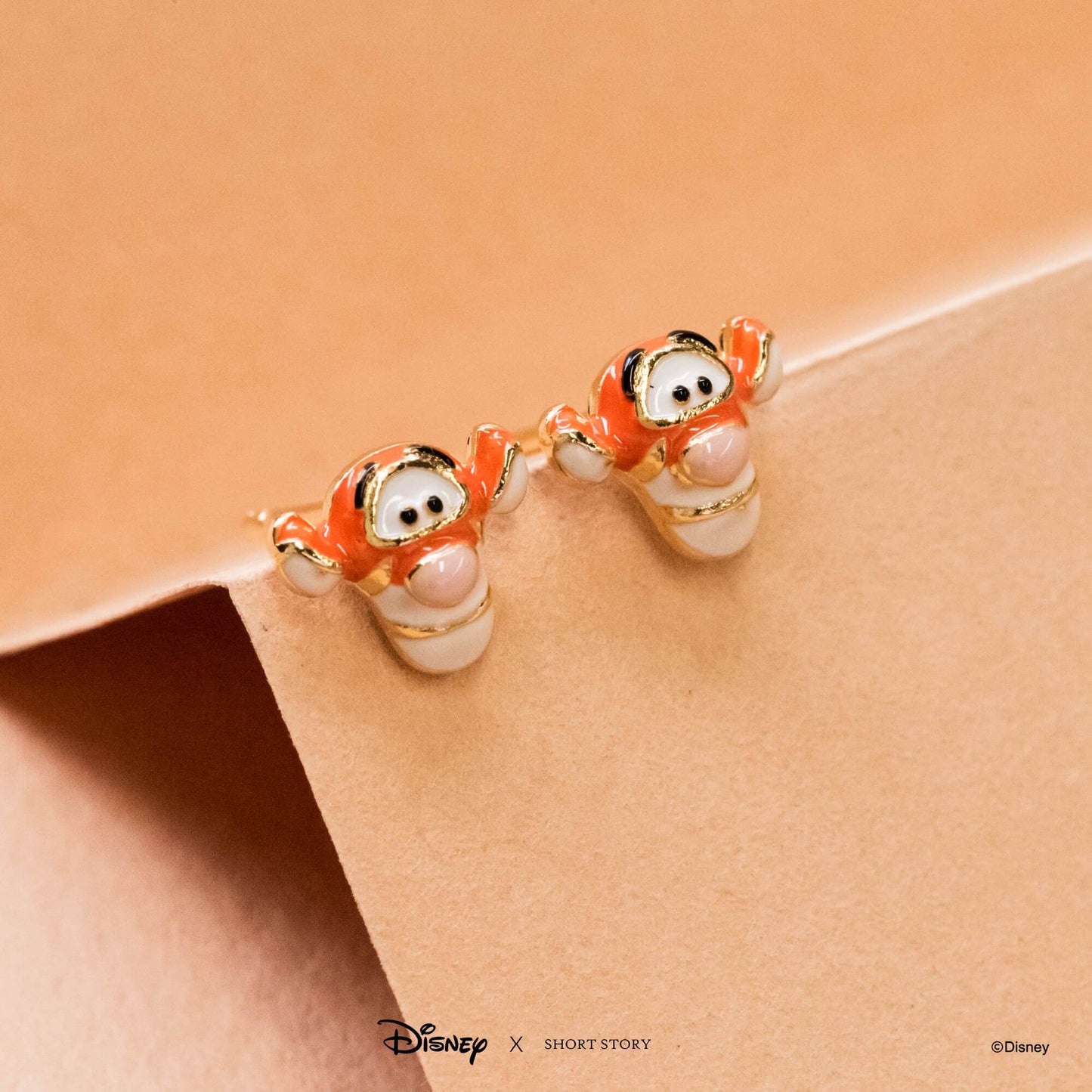 Disney Epoxy Earring Tigger